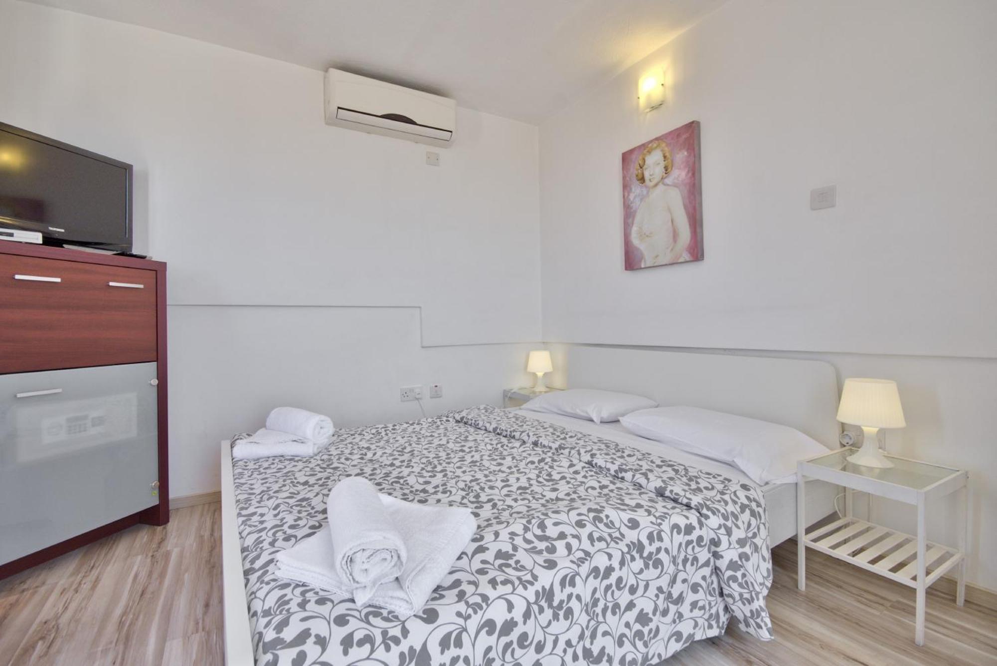 St Helen Residences - Spacious Sliema Apartments & Penthouses - Shortletsmalta Extérieur photo